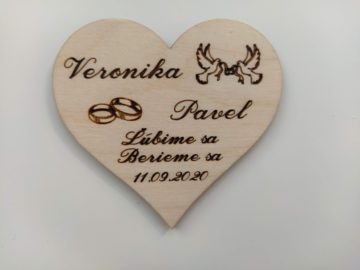 Drevená magnetka