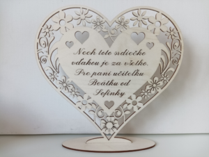 Veľké drevené srdiečko pre pani učiteľku