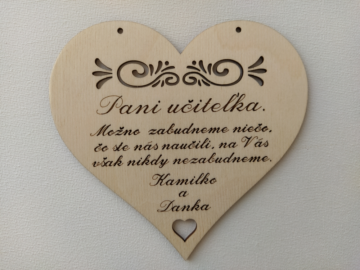 Drevené srdiečko pre pani učiteľku