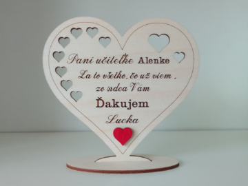 Drevené srdiečko pre pani učiteľku