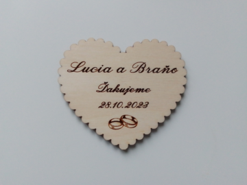Drevená magnetka - darček pre svadobných hostí