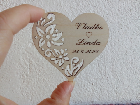 Drevená magnetka - darček pre svadobných hostí