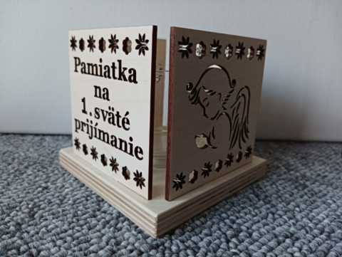 Pamiatka na 1. sväté prijímanie : Svietnik