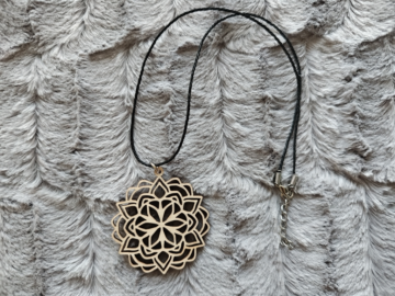 drevená bižutéria