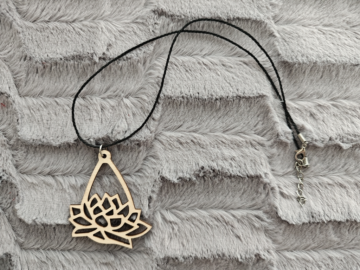 drevená bižutéria